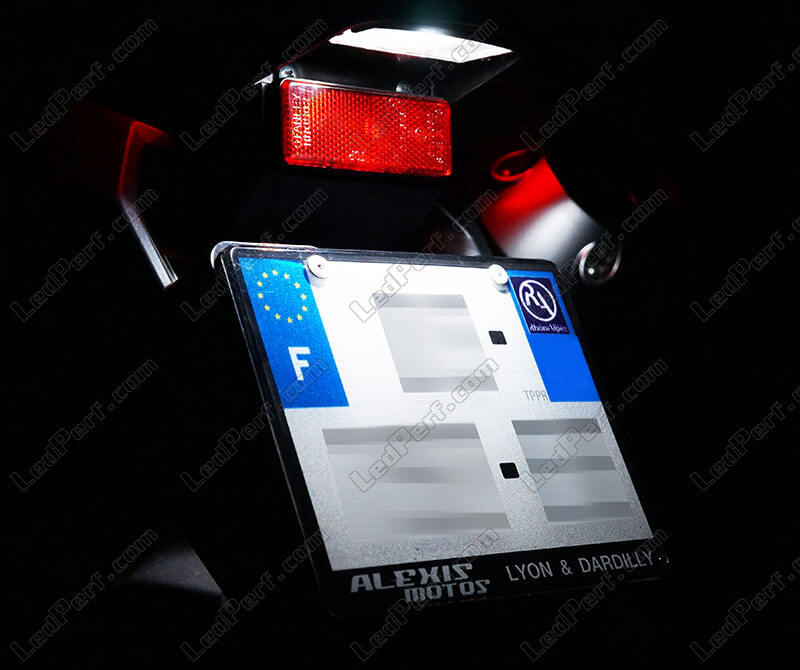 LED Licence plate pack (xenon white) for Yamaha FZ1-S Fazer 1000