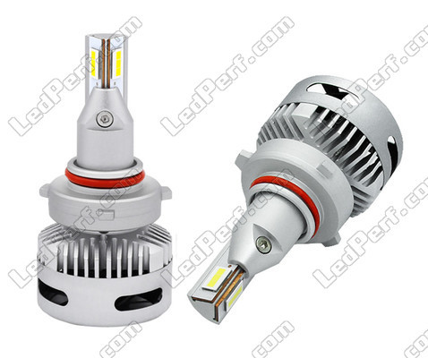 Différentes prises de vues des Ampoules 9005 (HB3) LED pour phares lenticulaires.