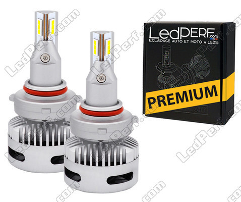 Ampoules 9012 (HIR2) LED pour voiture avec phares lenticulaires.