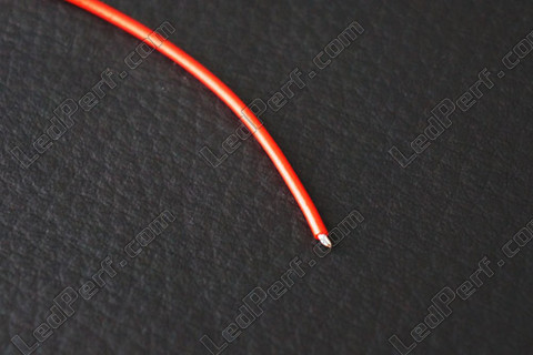Cable rouge pour installation led automobile