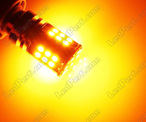 Ampoule LED Orange 7507 - 12496 - PY21W Leds R5W P21W P21 5W 7507 - 12496 - PY21W Leds Oranges Culot BAU15S BA15S