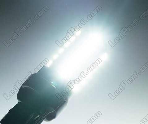 Eclairage ampoule 7443 - W21/5W LED (T20)  Ultimate Ultra Puissante